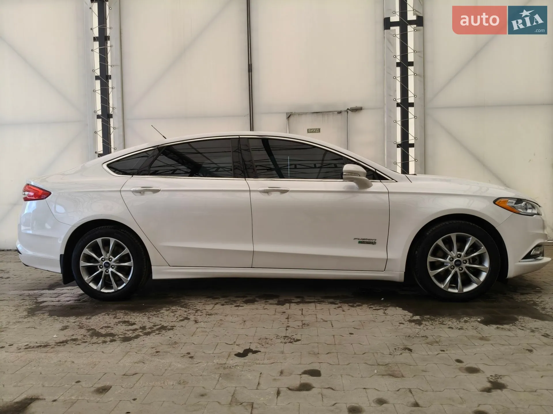 2016 Ford Fusion - мініатюра 2