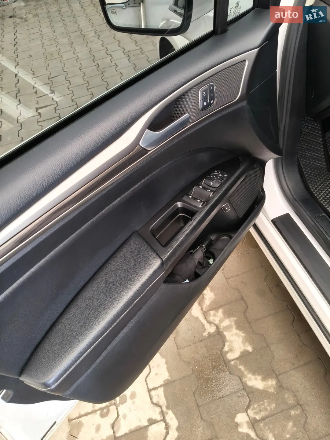 2016 Ford Fusion - мініатюра 23