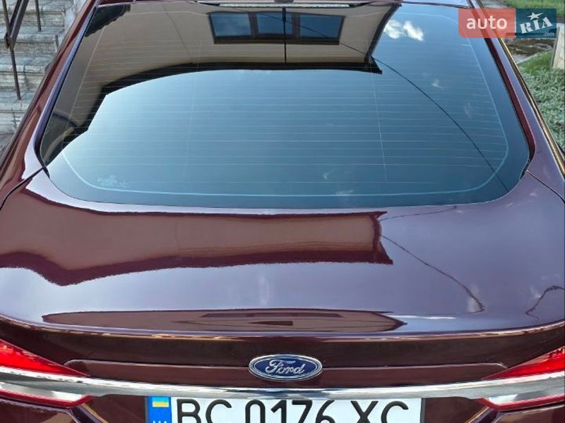 Седан Ford Fusion 2018 в Шептицькому