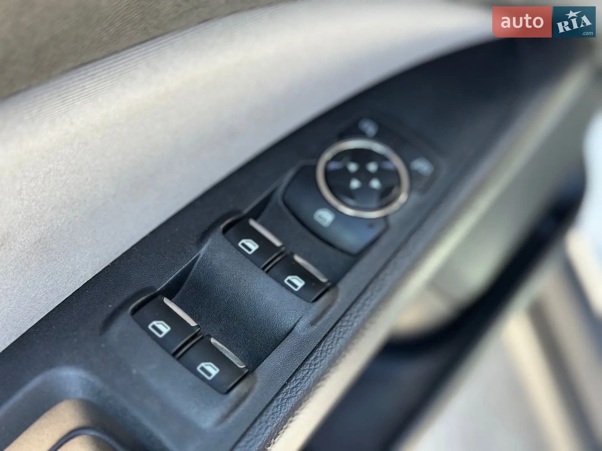 2014 Ford Fusion - мініатюра 16