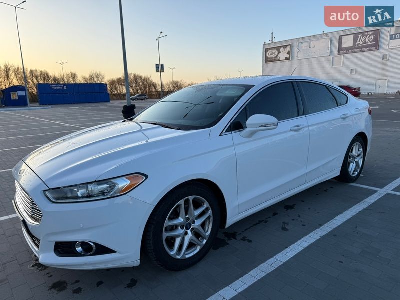 Седан Ford Fusion 2012 в Борисполі