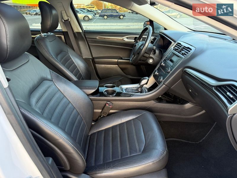 Седан Ford Fusion 2012 в Борисполі