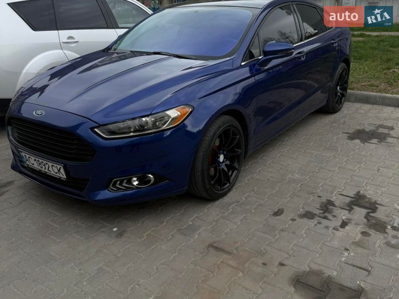 Седан Ford Fusion 2015 в Луцке