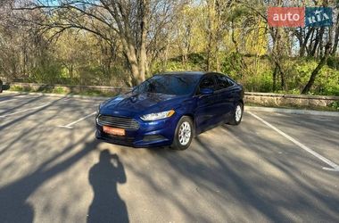 Седан Ford Fusion 2015 в Черкасах