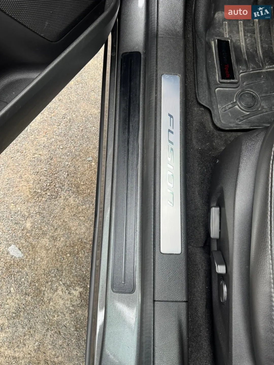 2014 Ford Fusion - мініатюра 23