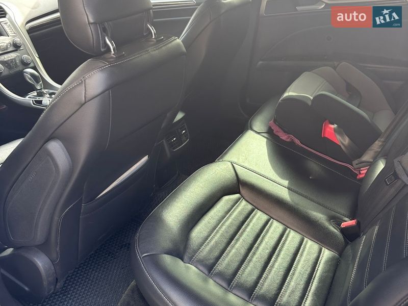 Седан Ford Fusion 2014 в Ивано-Франковске