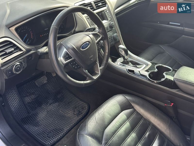 Седан Ford Fusion 2014 в Ивано-Франковске