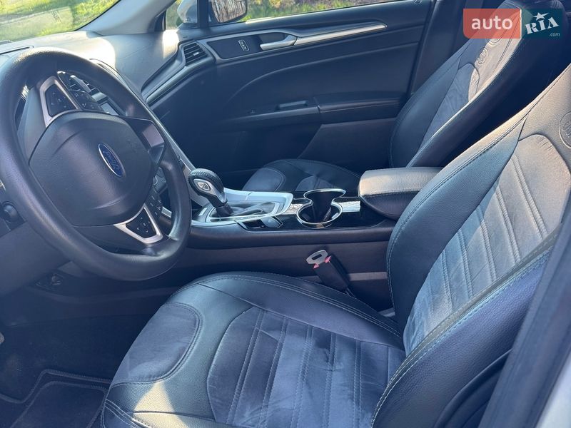 Седан Ford Fusion 2016 в Яготине