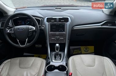 Седан Ford Fusion 2016 в Мукачево