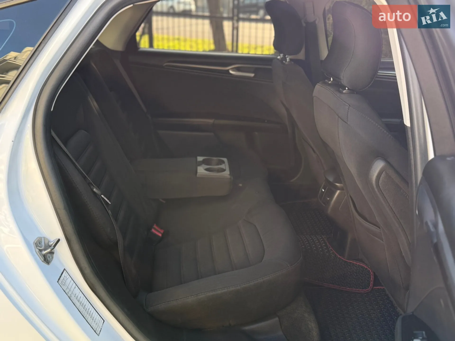 2015 Ford Fusion - мініатюра 40