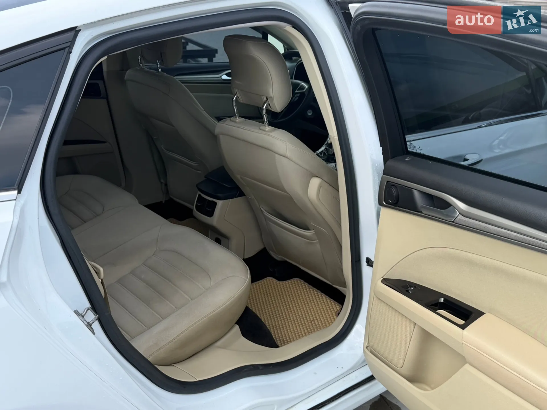 2013 Ford Fusion - мініатюра 10