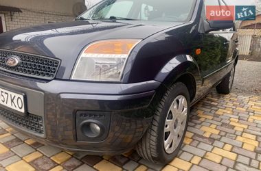 Хэтчбек Ford Fusion 2010 в Благовещенском