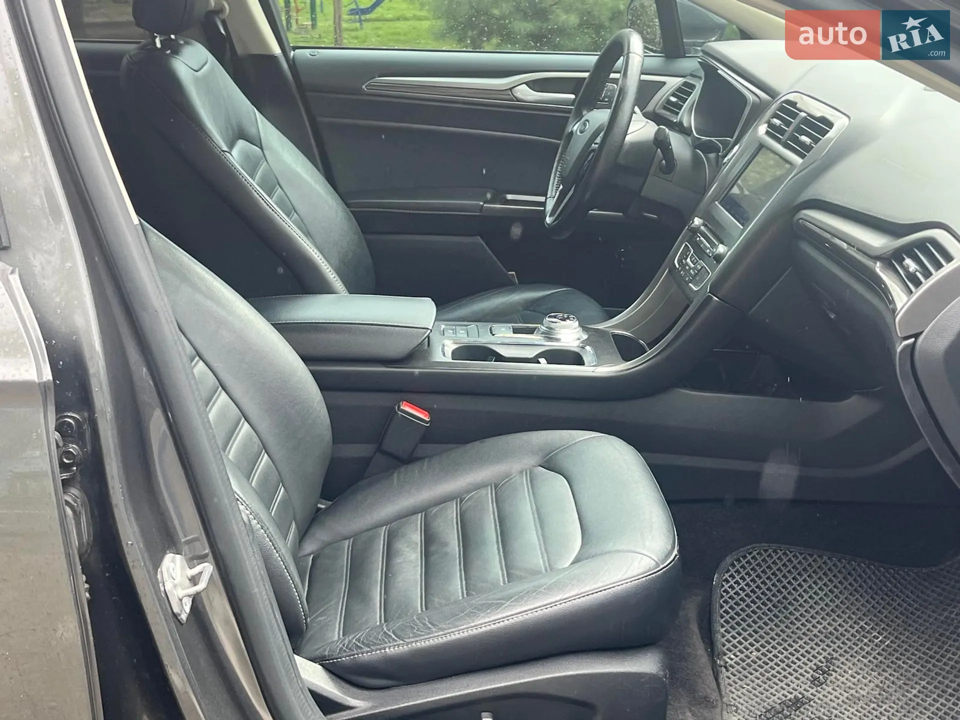 2016 Ford Fusion - мініатюра 23