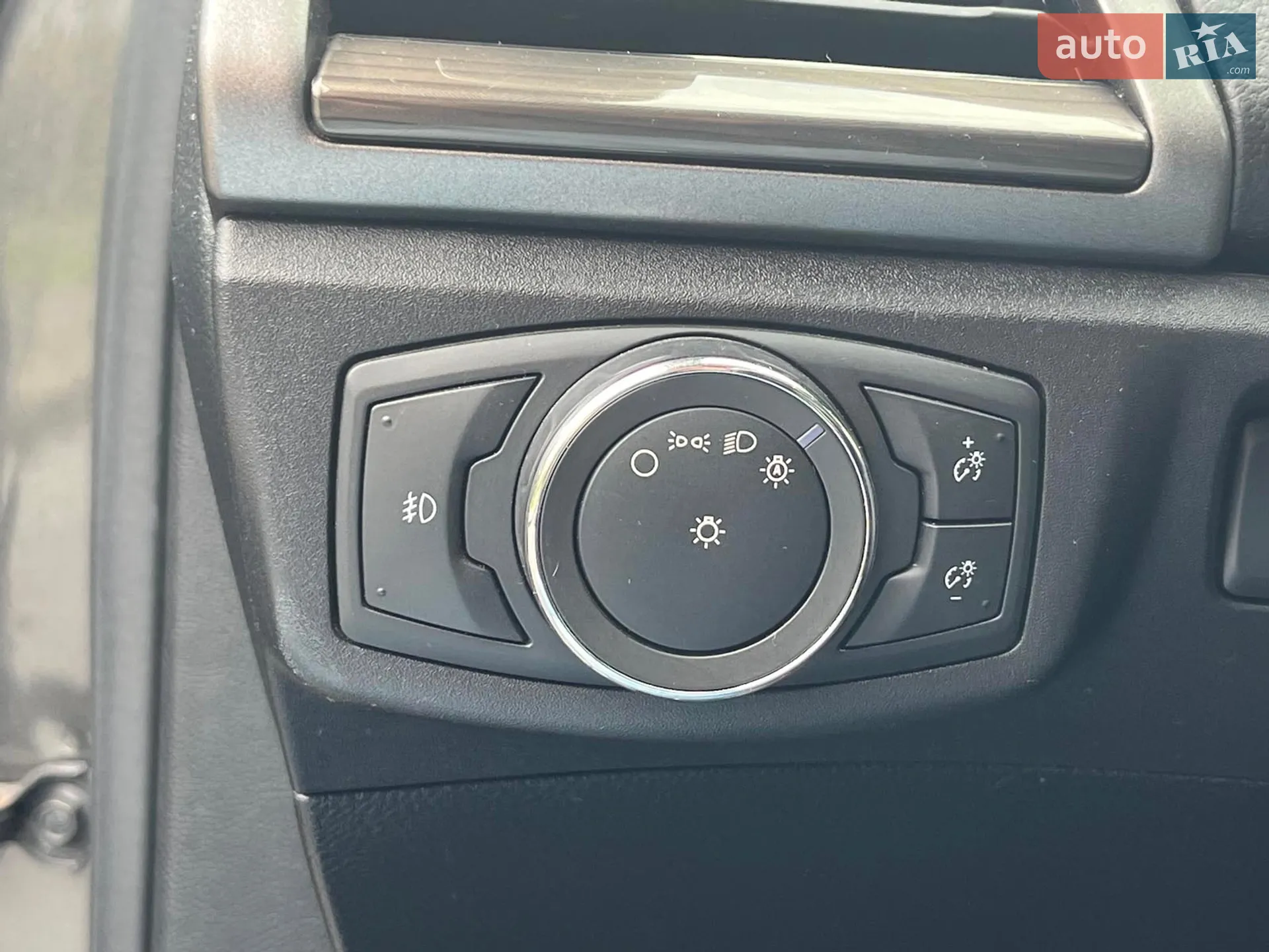 2016 Ford Fusion - мініатюра 33