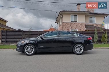 Седан Ford Fusion 2018 в Києві