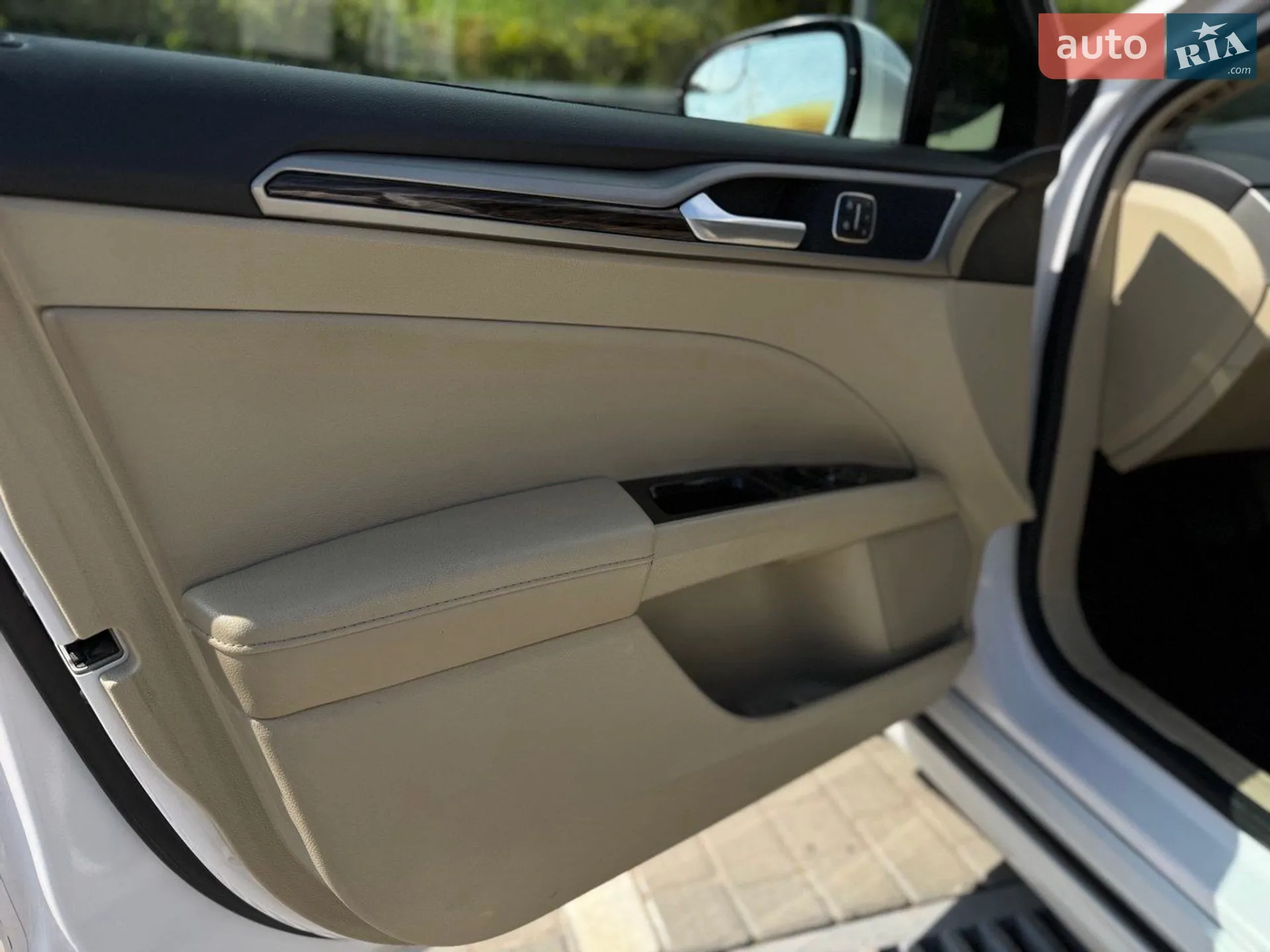 2012 Ford Fusion - мініатюра 17