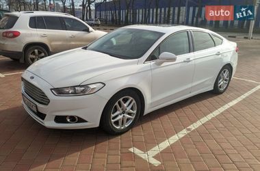 Седан Ford Fusion 2015 в Одесі