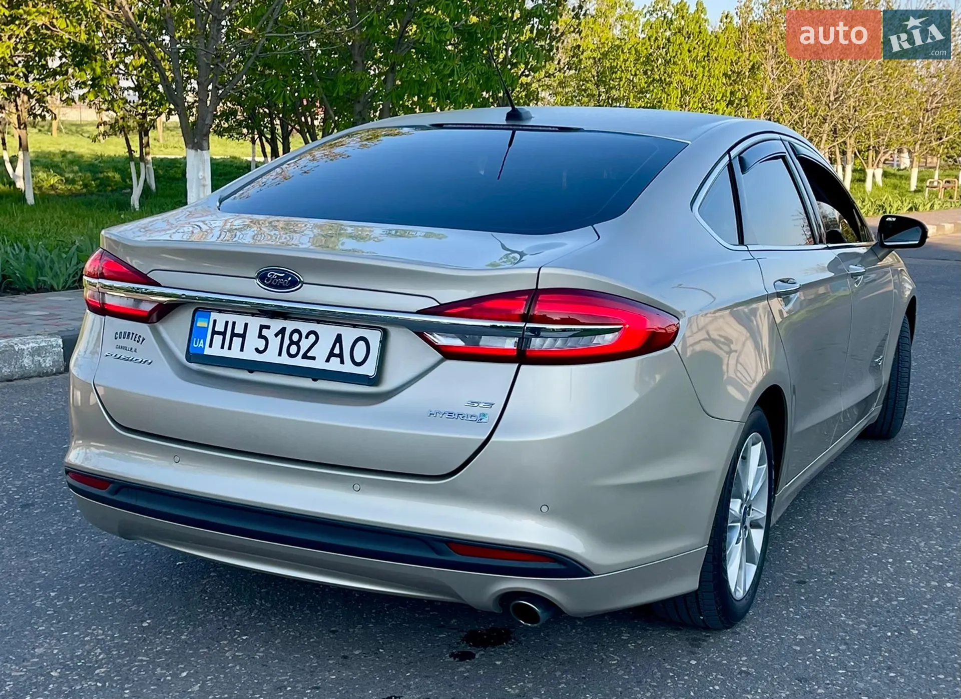 2016 Ford Fusion - мініатюра 31