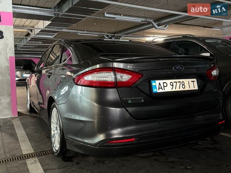Ford Fusion 2016