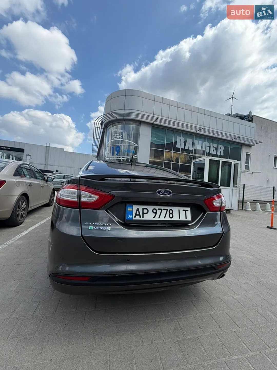 2016 Ford Fusion - мініатюра 8