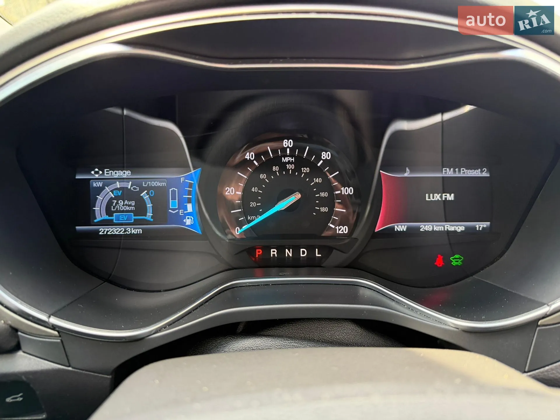 2016 Ford Fusion - мініатюра 25