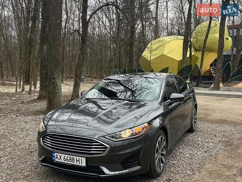 Ford Fusion 2020