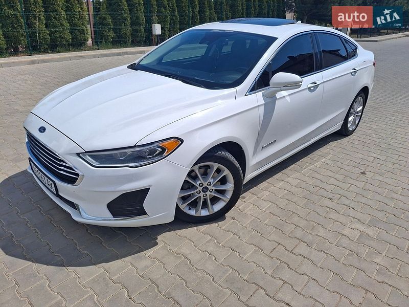 Ford Fusion 2019