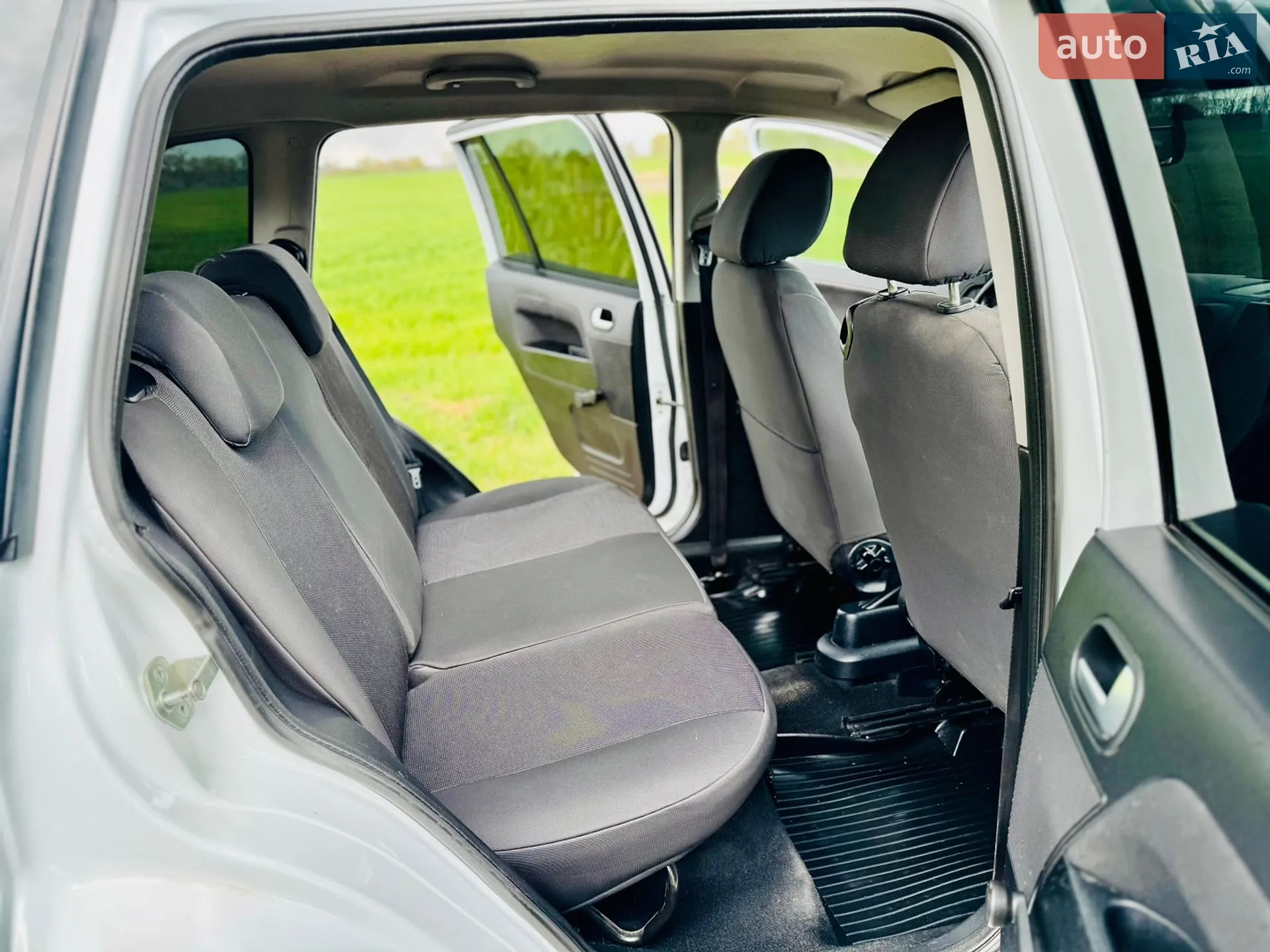 2010 Ford Fusion - мініатюра 12