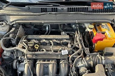 Седан Ford Fusion 2014 в Калуше