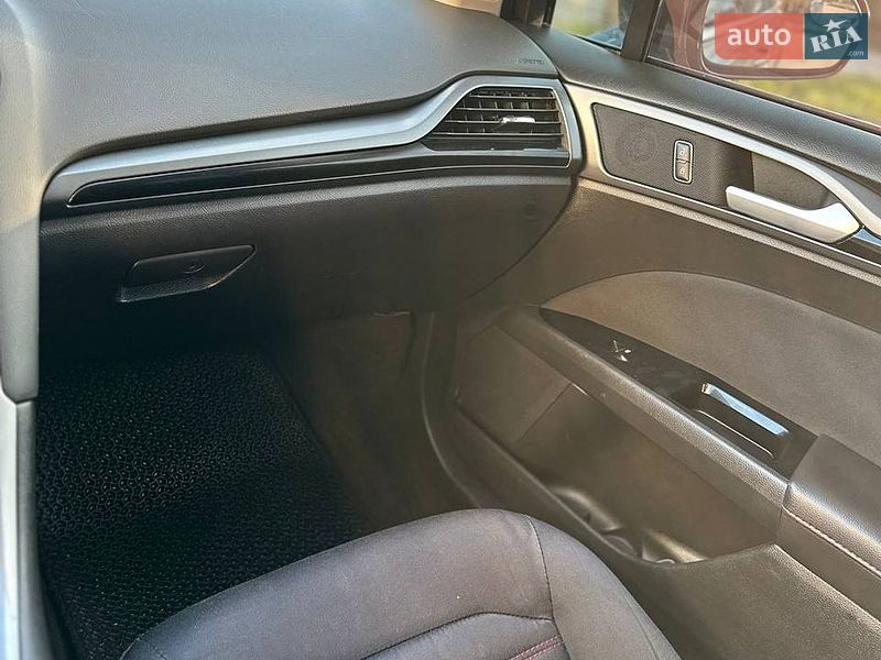 Седан Ford Fusion 2014 в Калуше