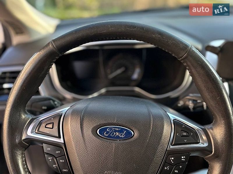 Седан Ford Fusion 2014 в Калуше