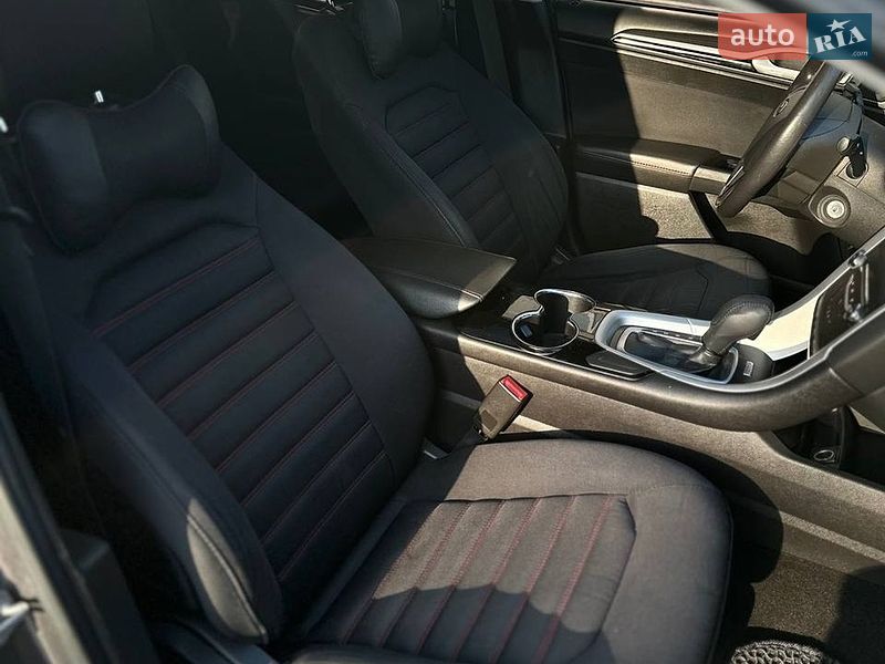 Седан Ford Fusion 2014 в Калуше