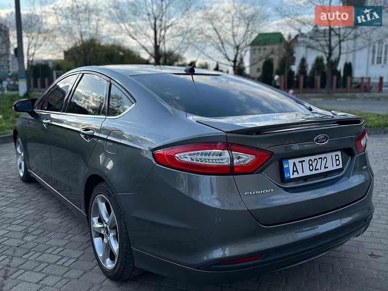 Седан Ford Fusion 2014 в Калуше