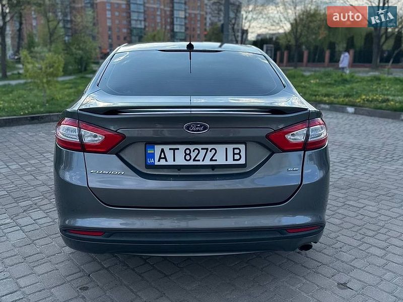 Седан Ford Fusion 2014 в Калуше