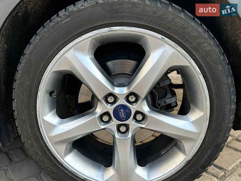 Седан Ford Fusion 2014 в Калуше