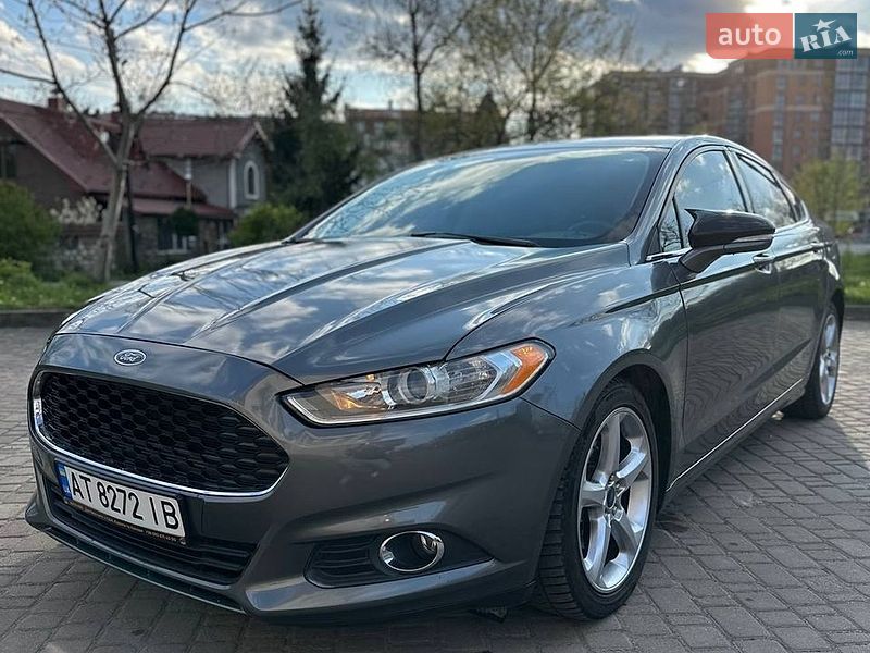 Седан Ford Fusion 2014 в Калуше