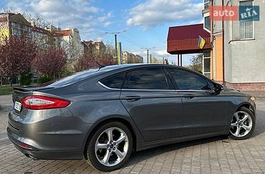 Седан Ford Fusion 2014 в Калуше