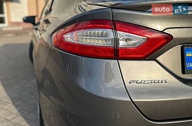 Седан Ford Fusion 2014 в Калуше