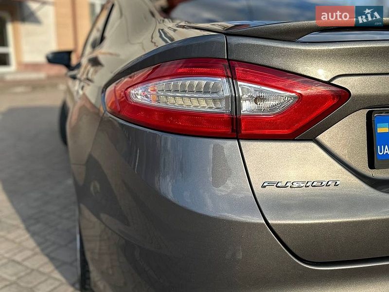 Седан Ford Fusion 2014 в Калуше