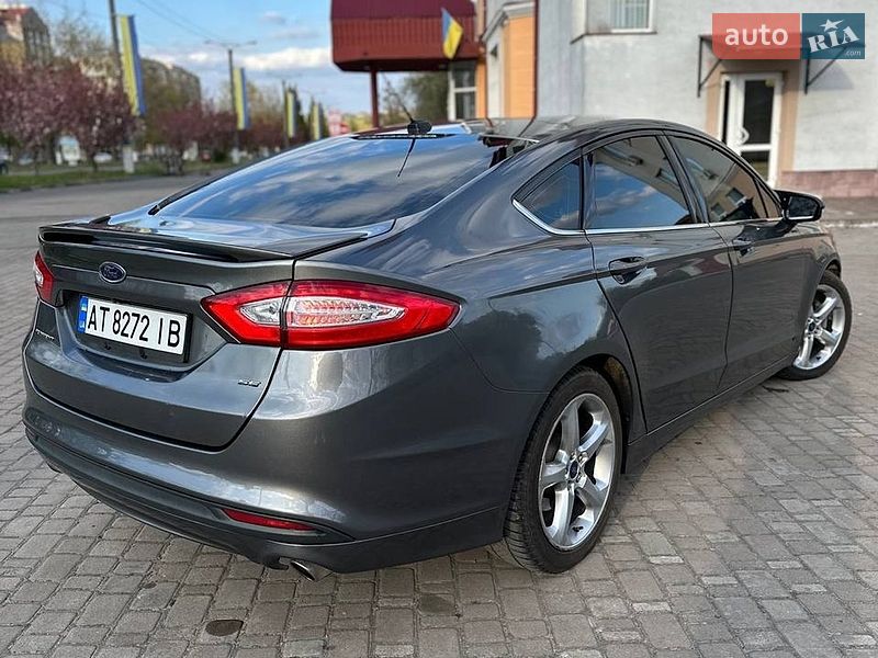 Седан Ford Fusion 2014 в Калуше