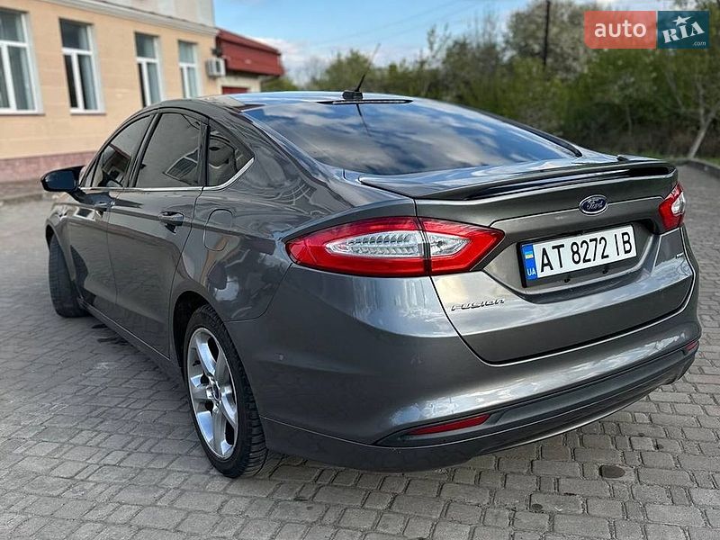Седан Ford Fusion 2014 в Калуше