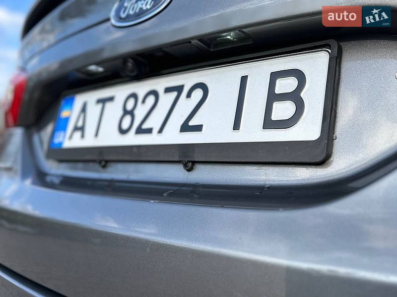 Седан Ford Fusion 2014 в Калуше