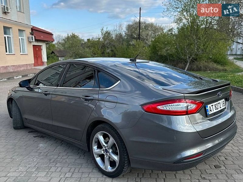 Седан Ford Fusion 2014 в Калуше