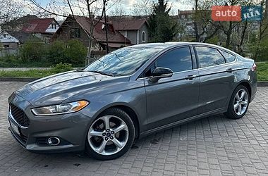 Седан Ford Fusion 2014 в Калуше