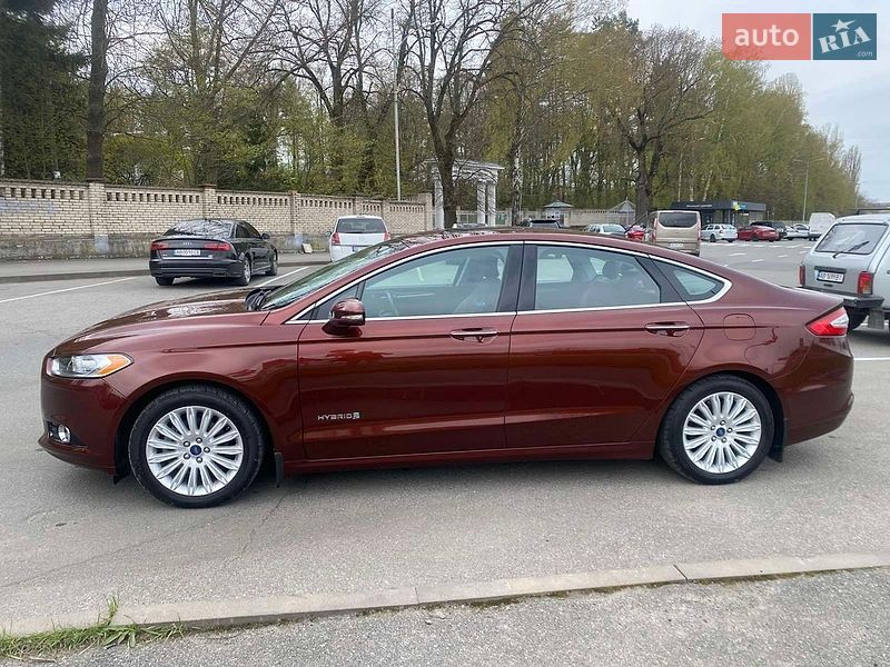Седан Ford Fusion 2015 в Вінниці