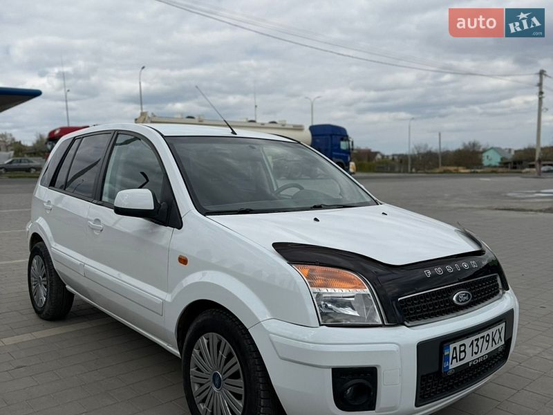 Хетчбек Ford Fusion 2011 в Кам'янець-Подільському