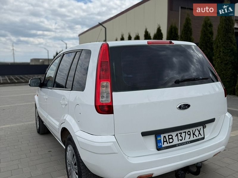 Хетчбек Ford Fusion 2011 в Кам'янець-Подільському