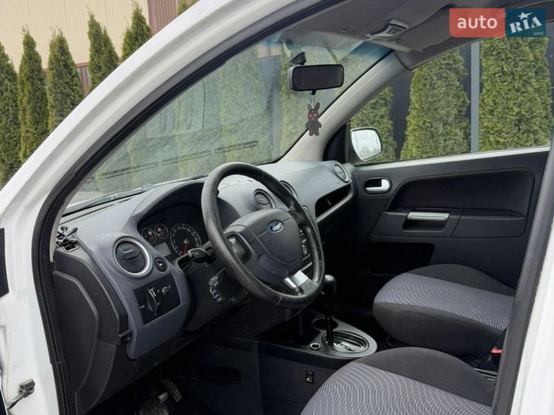 Хетчбек Ford Fusion 2011 в Кам'янець-Подільському