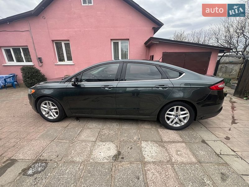 Седан Ford Fusion 2015 в Чернігові