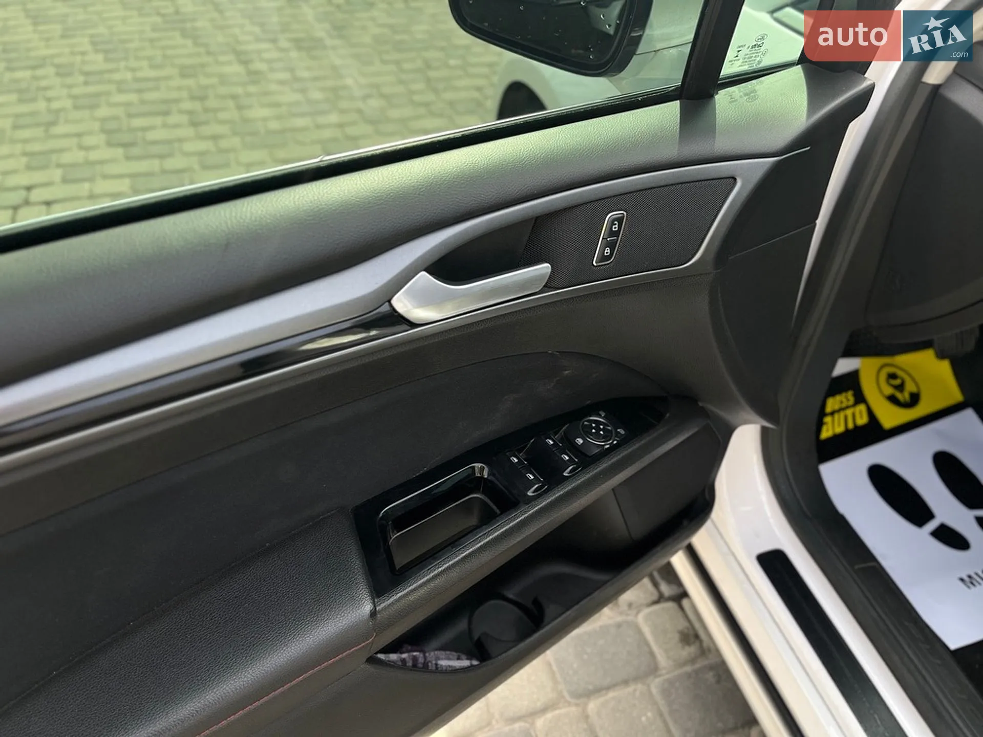 2016 Ford Fusion - мініатюра 11